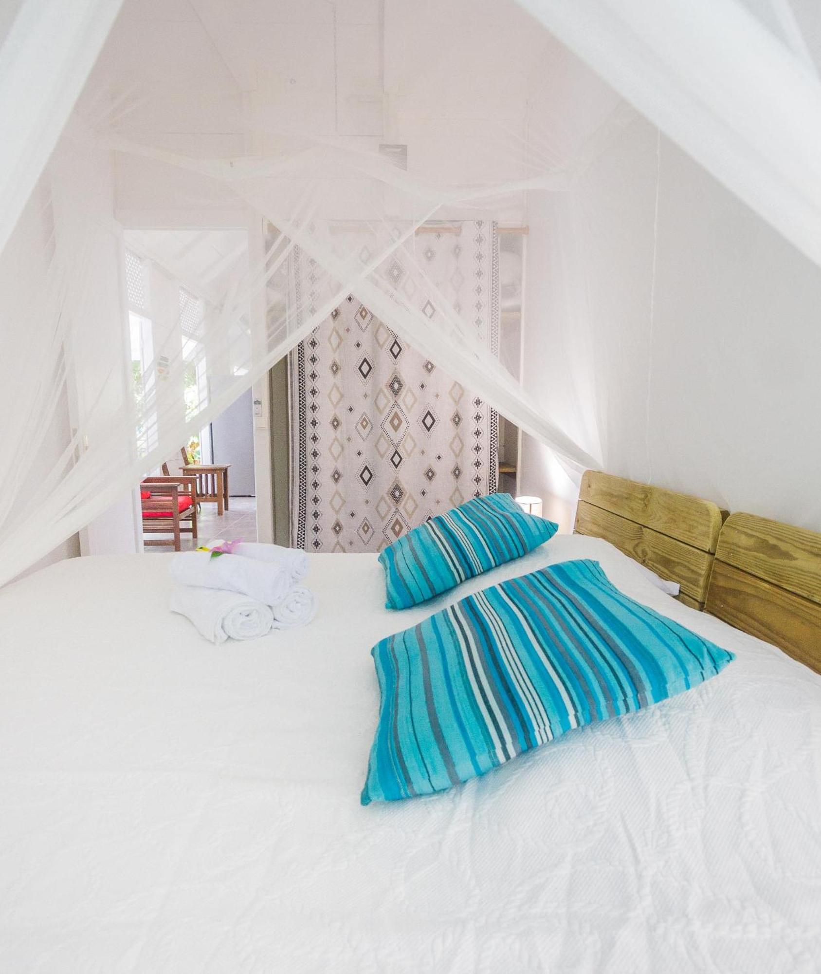 Ecolodges Karet 데샤이에스 외부 사진